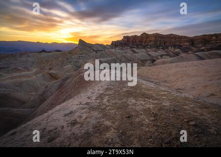 coucher de soleil à zabriskie point dans le parc national de death valley en californie, usa Banque D'Images