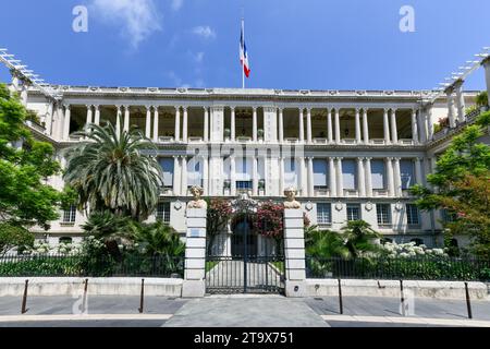 Le bureau du gouvernement au Palais des Ducs de Savoie ou Palais de la Préfecture. Banque D'Images