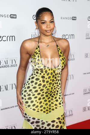 Londres, Royaume-Uni. 27 novembre 2023. Joelah Noble participe aux Beauty Awards 2023 à Londres. Crédit : SOPA Images Limited/Alamy Live News Banque D'Images