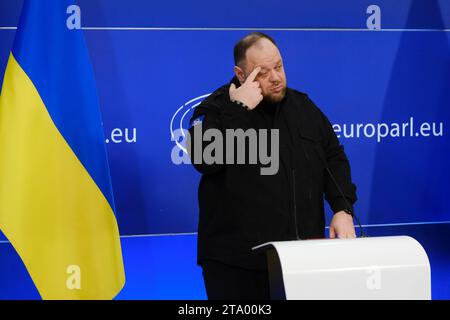 Bruxelles, Belgique. 28 novembre 2023. Conférence de presse de la Présidente du Parlement européen Roberta Metsola et Ruslan STEFANCHUK, Président du Parlement ukrainien (Verkhovna Rada) à Bruxelles, Belgique, le 28 novembre 2023. Crédit : ALEXANDROS MICHAILIDIS/Alamy Live News Banque D'Images