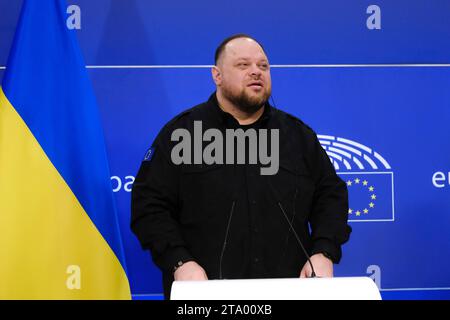 Bruxelles, Belgique. 28 novembre 2023. Conférence de presse de la Présidente du Parlement européen Roberta Metsola et Ruslan STEFANCHUK, Président du Parlement ukrainien (Verkhovna Rada) à Bruxelles, Belgique, le 28 novembre 2023. Crédit : ALEXANDROS MICHAILIDIS/Alamy Live News Banque D'Images