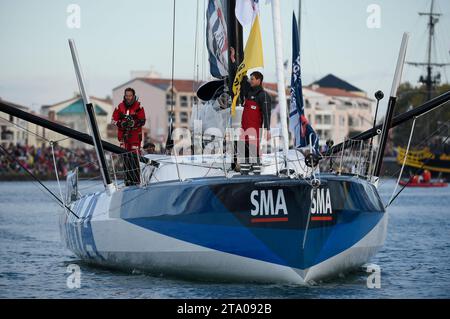 Paul Meilhat (FRA), skipper SMA, départ du Vendée Globe, aux Sables d'Olonne, France, le 6 novembre 2016 - photo Olivier Blanchet / DPPI Banque D'Images