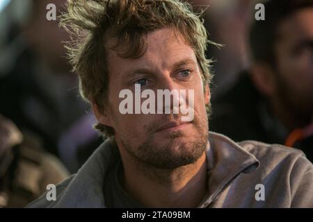 Paul Meilhat (FRA), skipper SMA lors de l'arrivée d'Alex Thomson (GBR), skipper Hugo Boss, 2e place de la course de circumnavigation solo Vendée Globe, aux Sables d'Olonne, France, le 20 janvier 2017 - photo Olivier Blanchet / DPPI / Vendée Globe arrivée de Alex Thomson (GBR), skipper Hugo Boss, deuxième du Vendée Globe, aux Sables d'Olonne, France, le 20 janvier 2017 - photo Olivier Blanchet / DPPI / Vendée Globe Banque D'Images