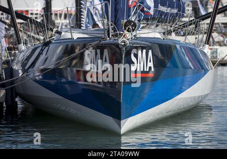 Illustration SMA, skipper Paul Meilhat (FRA), au ponton lors du pré-démarrage du Vendée Globe, aux Sables d'Olonne, France, le 20 octobre 2016 - photo Olivier Blanchet / DPPI Banque D'Images