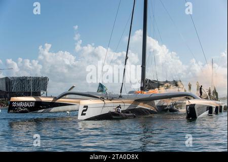 Yann Guichard, skipper du maxi trimaran Spindrift 2, catégorie ultime, termine 2e de la route du Rhum destination Guadeloupe, à Pointe à Pitre, Guadeloupe, le 10 novembre 2014 - photo Olivier Blanchet / DPPI Banque D'Images