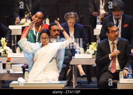 Bengal Global Business Summit 2023 novembre 22, 2023, Kolkata, Inde : Mamata Banerjee Ministre en chef du Bengale occidental et Président de l'ITC Sanjiv Puri lors du Bengale Global Business Summit BGBS. Kolkata Bengale-Occidental Inde Copyright : xDipaxChakrabortyxxxEyepixxGroupx Banque D'Images