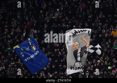 Supporters de la Juventus lors du match de Serie A entre la Juventus FC et l'Inter au stade Allianz, le 26 novembre 2023, à Turin, en Italie Banque D'Images