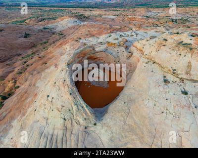 Photographie du cendrier cosmique, une formation de grès érodée de manière unique dans le monument national de Grand Staircase-Escalante, au sud d'Escalante, Utah, Banque D'Images