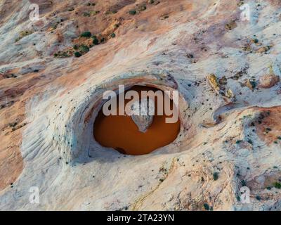 Photographie du cendrier cosmique, une formation de grès érodée de manière unique dans le monument national de Grand Staircase-Escalante, au sud d'Escalante, Utah, Banque D'Images