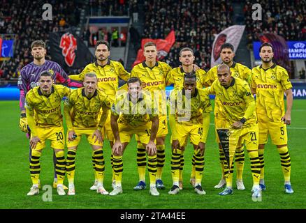 Milan, Italie. 28 novembre 2023. Le départ-11 du Borussia Dortmund pour le match de l'UEFA Champions League entre l'AC Milan et le Borussia Dortmund à San Siro à Milan. (Crédit photo : Gonzales photo/Alamy Live News Banque D'Images