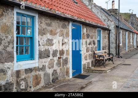 Chalets à Crovie. Aberdeenshire, Écosse Banque D'Images