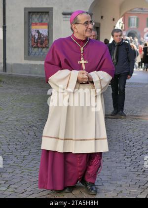 Le cardinal de Milan Mario Delpini visite la communauté d'Alzano Lombardo, Lombardie, Italie Banque D'Images