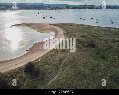 Vue aérienne de l'estuaire de la rivière exe, regardant vers Exmouth, et vu du dessus Dawlish Warren, Devon, Grande-Bretagne. Banque D'Images