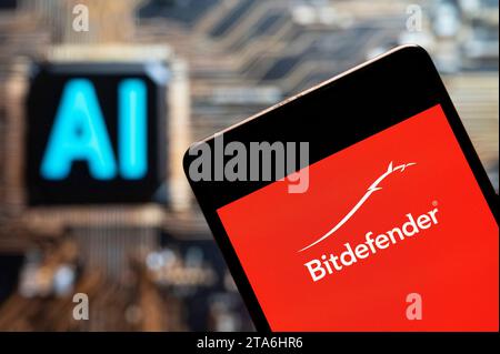 Chine. 3 novembre 2023. Dans cette illustration photo, le logo Bitdefender, société roumaine de logiciels antivirus et de cybersécurité, est affiché sur un smartphone avec une puce d'intelligence artificielle (IA) et un symbole en arrière-plan. (Image de crédit : © Budrul Chukrut/SOPA Images via ZUMA Press Wire) USAGE ÉDITORIAL UNIQUEMENT! Non destiné à UN USAGE commercial ! Banque D'Images