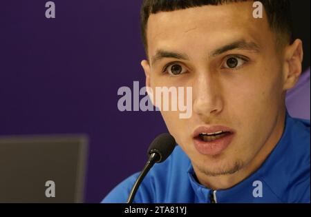 Firenze, Italie. 29 novembre 2023. Bilal El Khannouss de Genk photographié lors d'une conférence de presse de l'équipe belge de football KRC Genk, le mercredi 29 novembre 2023 à Florence, en Italie. L'équipe se prépare pour le match de demain contre l'italienne ACF Fiorentina, le jour 5 de la phase de groupes de la compétition UEFA Conference League, dans le groupe F. Belga PHOTO MARCO BUCCO crédit : Belga News Agency/Alamy Live News Banque D'Images