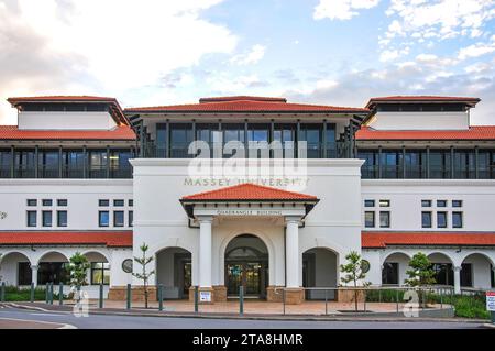 Quadrangle Building, Massey University, Albany, Auckland, Auckland Region, île du Nord, Nouvelle-Zélande Banque D'Images