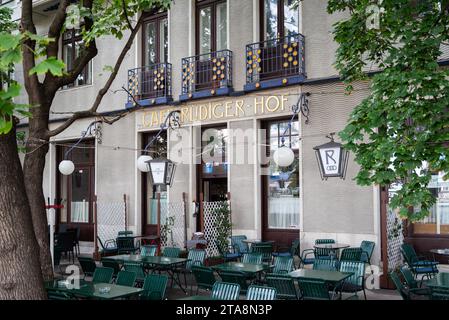 Vienne, Autriche. 29 septembre 2023 Bâtiment Art nouveau abritant le traditionnel cofeeshop Cafe Rudigerhof Banque D'Images