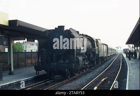 Deux semaines passées à parcourir l'Allemagne de l'Ouest en train à photographier des locomotives à vapeur Banque D'Images