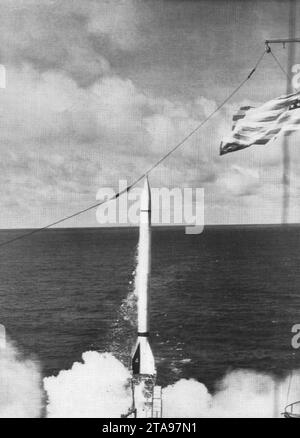 Lancement du Viking 4 à partir de l'USS Norton Sound (AV-11) en 1950. Banque D'Images