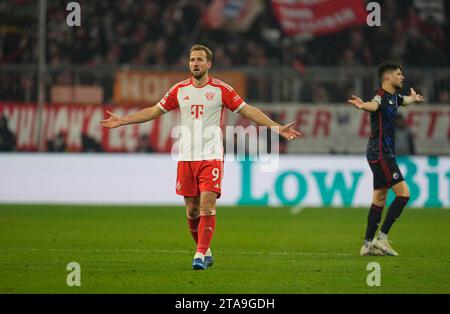 Allianz Arena, Munich, Allemagne. 29 novembre 2023. Harry Kane (FC Bayern MÃ¼nchen) fait des gestes lors d'un match de Ligue des Champions - Groupe A, Bayern Munich contre FC Copenhague, à l'Allianz Arena, Munich, Allemagne. Ulrik Pedersen/CSM/Alamy Live News Banque D'Images