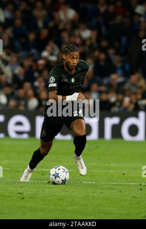 Madrid, Naples, Espagne. 29 novembre 2023. Jens Cajuste de Naples lors du match de football du groupe C de l'UEFA Champions League entre le Real Madrid et le SSC Napoli à l'Estadio Santiago Bernabeu à Madrid, Espagne. 29 novembre 2023 (image de crédit : © Ciro de Luca/ZUMA Press Wire) USAGE ÉDITORIAL SEULEMENT! Non destiné à UN USAGE commercial ! Banque D'Images