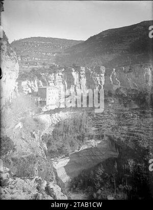 Vista del monestir de Sant Miquel del FAI Banque D'Images