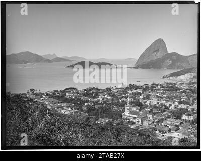 Vista do bairro do Flamengo, detaque para o morro do Pão de Açucar ao fundo. Banque D'Images