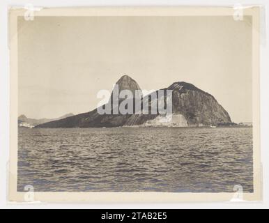 Vista do Pão de Açúcar a partir da enseada de Botafogo (001AN01002020). Banque D'Images
