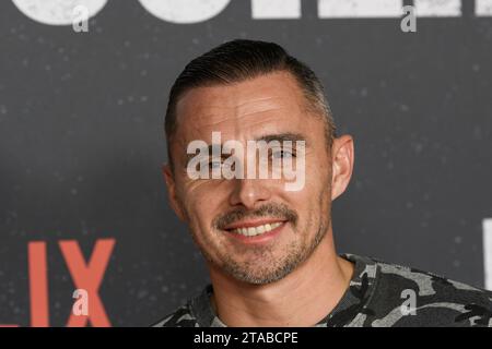 Marseille, France. 29 novembre 2023. Greg est vu à la première de la série Netflix Pax Massilia à Marseille, France le 29 novembre 2023. Photo de Laurent Coust/ABACAPRESS.COM crédit : Abaca Press/Alamy Live News Banque D'Images