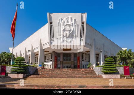 17 novembre 2023 : Musée Ho Chi Minh à Hanoi, Vietnam a été construit dans les années 1990 et est dédié au leader vietnamien Ho Chi Minh et r Banque D'Images