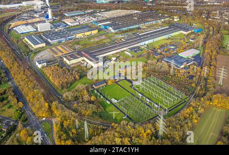 Luftbild, ThyssenKrupp Steel Europe Werksgelände Industriegebiet, umgeben von herbstlichen Laubbäumen, Hüttenheim, Duisburg, Ruhrgebiet, Rhénanie-du-Nord-Westphalie, Deutschland ACHTUNGxMINDESTHONORARx60xEURO *** vue aérienne, ThyssenKrupp Steel Europe usine zone industrielle, entourée d'arbres caduques automnaux, Hüttenheim, Duisburg, Ruhr, Rhénanie du Nord-Westphalie, Allemagne ATTENTIONxMINDESTHONORARx60xEURO crédit : Imago/Alamy Live News Banque D'Images