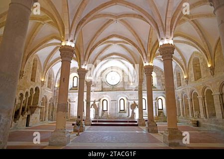 Alcobaça, monastère de Santa Maria (12-18th siècle, gothique et baroque). Réfectoire. Site du patrimoine mondial. Leiria, Portugal. Banque D'Images