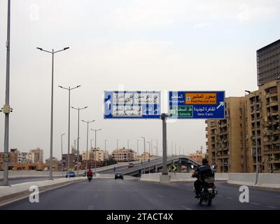 Le Caire, Egypte, septembre 30 2023 : route de l'axe Gehan Al Sadat, anciennement autoroute Al Firdous ou l'axe du Paradis, Mme Jehan Sadat est l'épouse o Banque D'Images