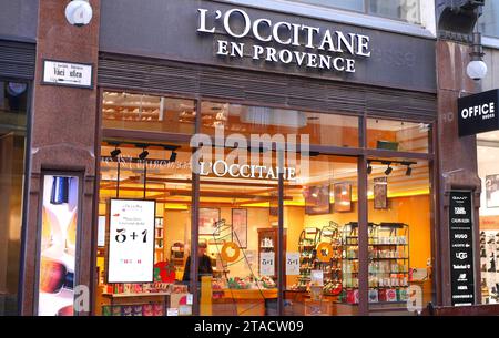 Vitrine de l'Occitane en Provence, Vaci utca, Vaci Street, Budapest, Hongrie Banque D'Images