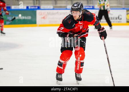 Aalborg, Danemark. 28 novembre 2023. Thomas Andersen (11) des Pirates d'Aalborg vu lors du match de hockey sur glace Metal Liga entre les Pirates d'Aalborg et Rungsted Seier Capital au Sparekassen Danmark Isarena à Aalborg. (Crédit photo : Gonzales photo - Balazs Popal). Banque D'Images