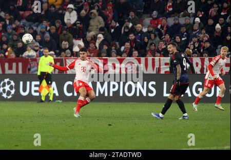 Munich, Allemagne. 29 novembre 2023. MUNICH, Allemagne 29. Novembre 2023 ; 45 Aleksandar PAVLOVIC lors du match de football Ligue des champions entre le FC Bayern et le FC COPENHAGUE à Munich à l'Allianz Arena le mercredi 29 novembre. - Photo pour la presse ; photo par Arthur THILL/ATP images (THILL Arthur/ATP/SPP) crédit : SPP Sport Press photo. /Alamy Live News Banque D'Images