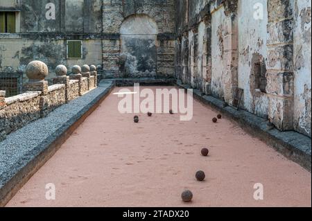 L'ancienne cour de 18c 'bocce' ou 'boccia' à Villa della Torre, Fumane, Vénétie, Italie. Le jeu est l'équivalent italien de bols, boules ou pétanque Banque D'Images