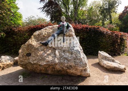 République d'Irlande, Comté de Dublin, Dublin, Merrion Square Park, sculpture de Dany Osborne représentant Oscar Wilde Banque D'Images
