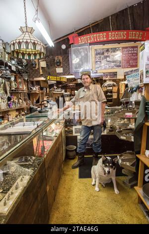 États-Unis, Californie, comté de Tuolumne, Jamestown, petite ville de ruée vers l'or située sur le California Mother Lode, dans la boutique d'un authentique prospecteur d'or Banque D'Images