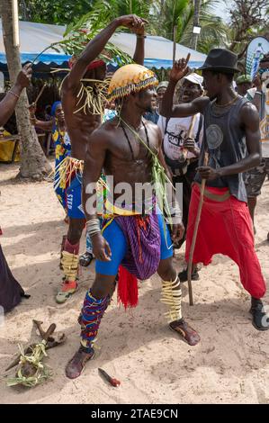 Sénégal, Casamance, Cap Kirring, cérémonie précédant la lutte traditionnelle entre l'ethnie Diola, Banque D'Images