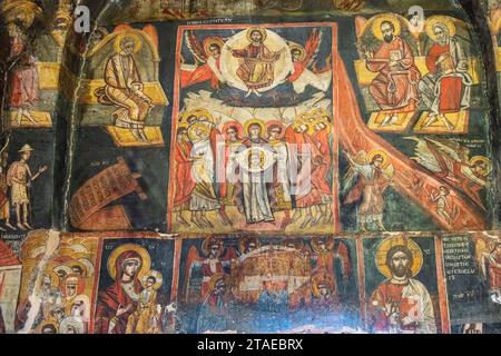 Albanie, environs de Korce, Mborje, l'église orthodoxe de la Résurrection du Christ fondée au 9e siècle, l'une des plus anciennes églises des Balkans, fresques du 14e siècle Banque D'Images