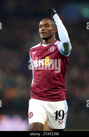 Moussa Diaby d'Aston Villa célèbre avoir marqué le premier but de son équipe lors du match de groupe E de l'UEFA Europa Conference League à Villa Park, Birmingham. Date de la photo : jeudi 30 novembre 2023. Banque D'Images