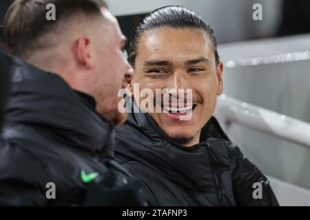 Liverpool, Royaume-Uni. 30 novembre 2023. Darwin Núñez #9 de Liverpool sur le banc lors du match de l'UEFA Europa League Liverpool vs LASK à Anfield, Liverpool, Royaume-Uni, le 30 novembre 2023 (photo de Mark Cosgrove/News Images) crédit : News Images LTD/Alamy Live News Banque D'Images