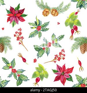 Poinsettia rouge et branches de houx avec motif d'aquarelle sans couture de baies. Hanches roses dessinées à la main et pommes de pin fond sans fin. Imprimé Noël et Banque D'Images