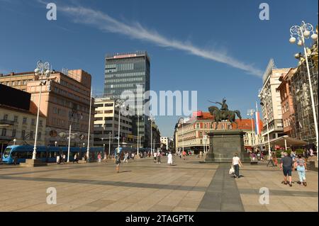 Zagreb, Croatie - août 2017 : place Ban Jelacic à Zagreb, Croatie Banque D'Images