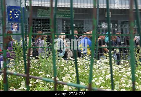 Medyka, Pologne - 11 juin 2017 : point de contrôle Medyka-Shegyni à la frontière avec la Pologne et l'Ukraine et à environ 15 km de la ville polonaise de Przemysl. Banque D'Images