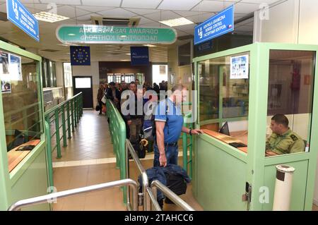 Medyka, Pologne - 11 juin 2017 : point de contrôle Medyka-Shegyni à la frontière avec la Pologne et l'Ukraine et à environ 15 km de la ville polonaise de Przemysl. Banque D'Images