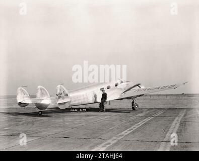 Avion - Lockheed Model 12a Electra Junior 1943 (NACA) Banque D'Images