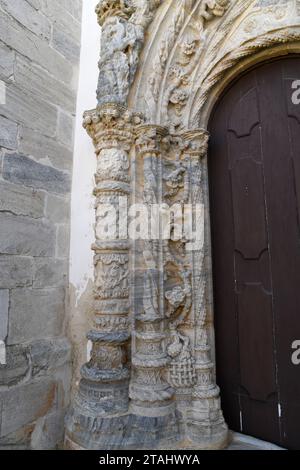 Viana do Alentejo, Igreja de Nossa Senhora da Anunciaçao détail portail (style manueline). Evora, Alentejo, Portugal. Banque D'Images