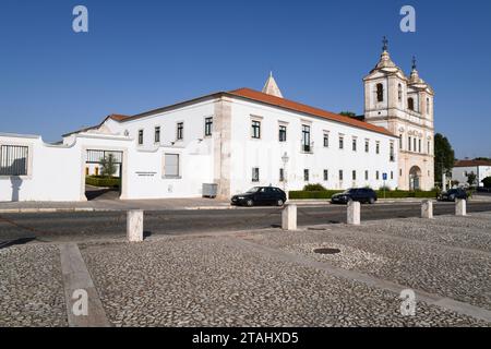 Vila Viçosa, Convento dos Agostinhos et Igreja de Nossa Senhora da Graça (13-16th siècle). Evora, Alentejo, Portugal. Banque D'Images